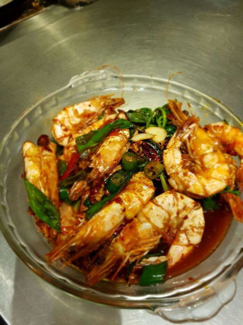 Golden Dragon Chinese Restaurant - QLD Tourism 0