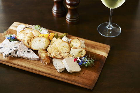 Le Bouchon French Cuisine - Queensland Tourism 1