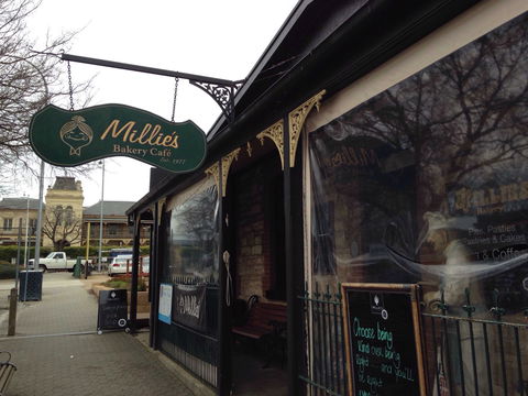 Millie's Bakery - Mount Barker - Queensland Tourism 0