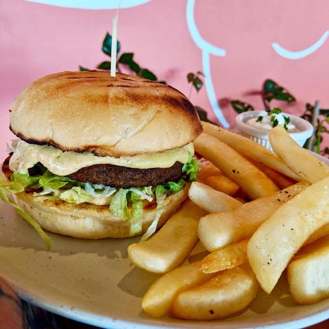 Yavanna - QLD Tourism 0