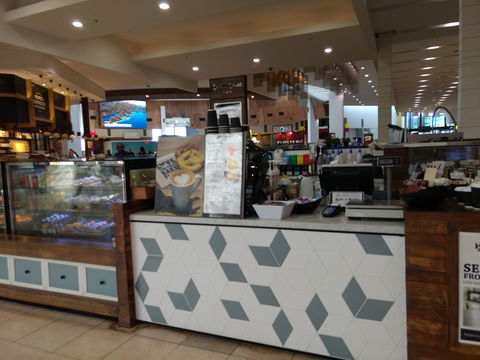 Bake N Beanz Cafe - Queensland Tourism 0