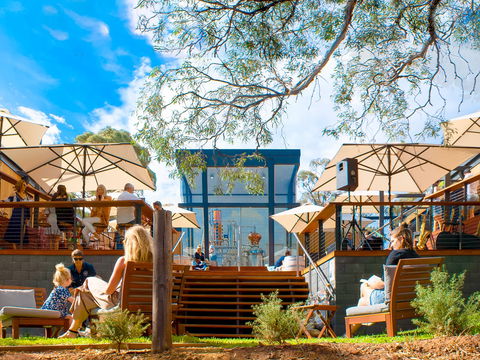 Seppeltsfield Road Distillers - QLD Tourism 0