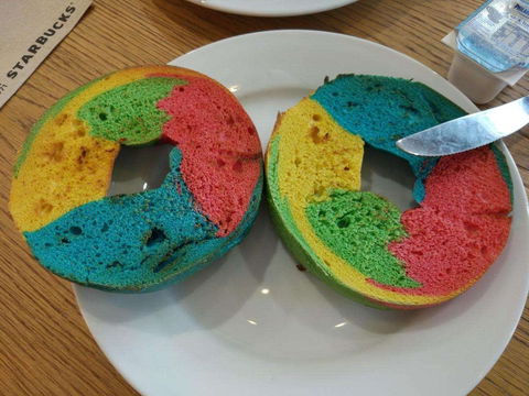 Starbucks - Surfers Paradise - Queensland Tourism 0