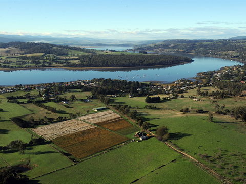 Stoney Rise Wine Company - QLD Tourism 1