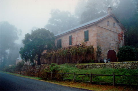 Tizzana Winery - Queensland Tourism 0