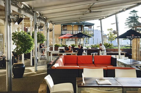 Tradewinds Hotel - Bar And Bistro - Queensland Tourism 0