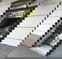 V8 Rolls - Queensland Tourism