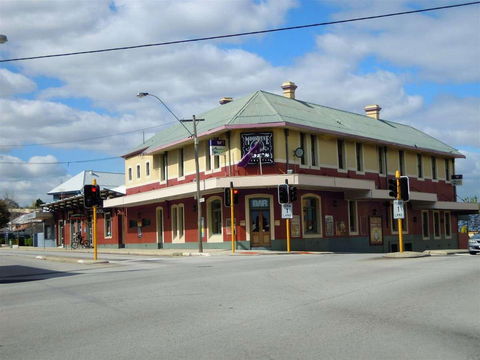 Roma Bar - Queensland Tourism 0