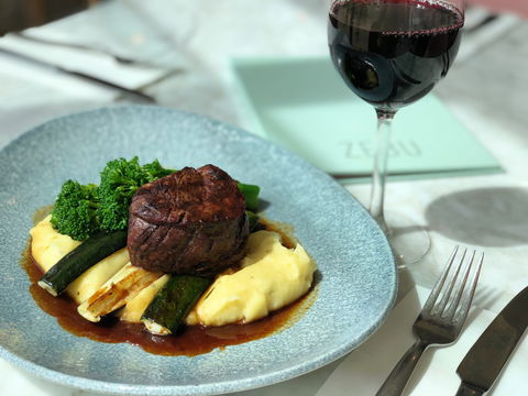 Zebu Bar And  Restaurant - Queensland Tourism 1