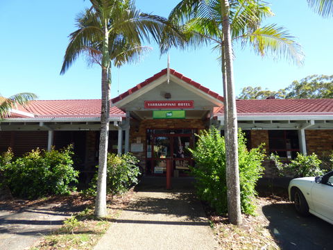 Stuarts Point Tavern / Yarrahinni Hotel - Queensland Tourism 1