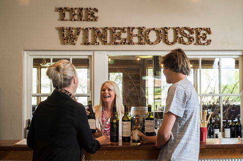 The Winehouse - Queensland Tourism 0