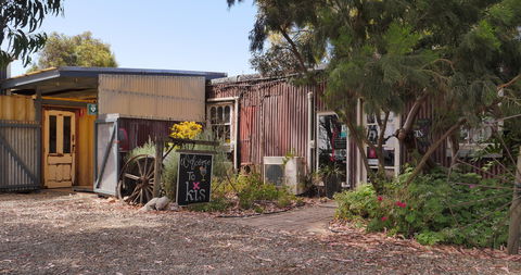 Kangaroo Island Spirits - Queensland Tourism 2