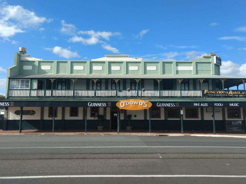 O'Dowd's Irish Pub - QLD Tourism 0