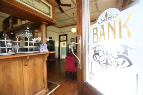 The Old Bank Gladstone - Queensland Tourism 0