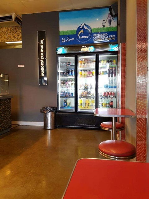 Mr Chook - QLD Tourism 0