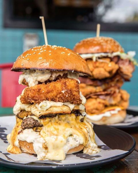 PHAT Pizza And Burger Bar - QLD Tourism 0