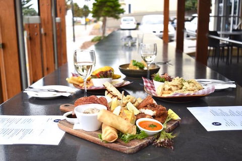 Grange Hotel - QLD Tourism 0