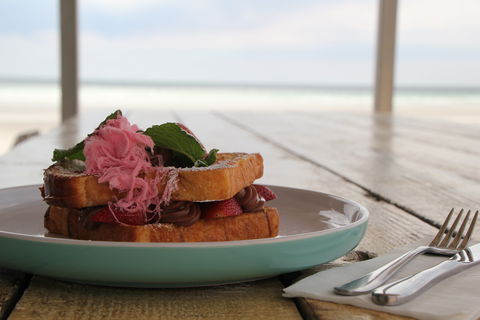 North Beach Kitchen - Queensland Tourism 1