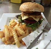 Ronnie'z Cafe and Take Away - Queensland Tourism
