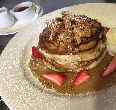Vita Cafe & Restaurant - QLD Tourism 1