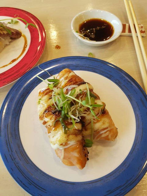 B Happy Sushi Bar - QLD Tourism 0