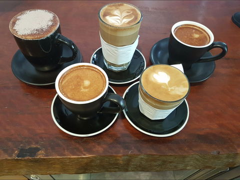 Crema Lovers Cafe - Queensland Tourism 0