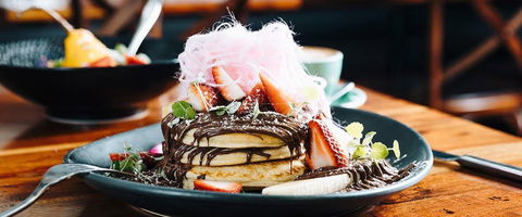 Piatella Cafe Bar - QLD Tourism 0