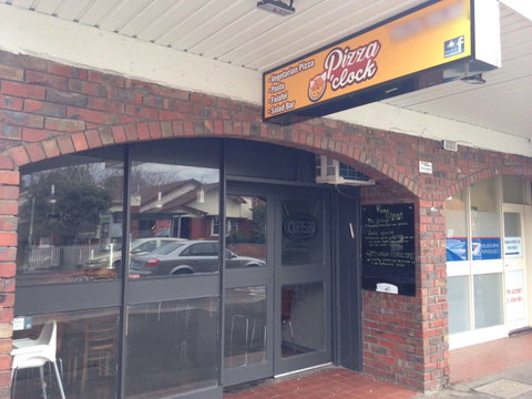 Pizza O'Clock - QLD Tourism 0