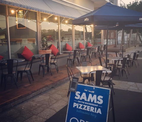 Sam's Pizzeria On The Waterfront - QLD Tourism 2