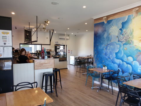 Sourc'd Wine & Coffee Bar - QLD Tourism 1