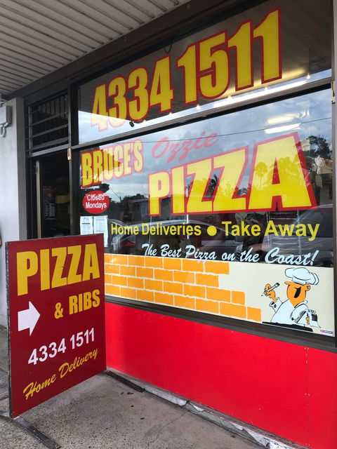 Bruce’s Ozzie Pizza - Queensland Tourism 0