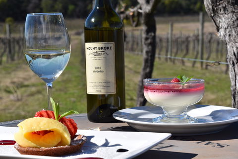 Mount Broke Wines And Restaurant - Queensland Tourism 0