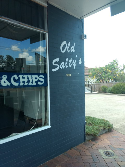Old Salty's Seafood - QLD Tourism 0