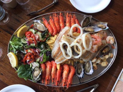 Zac's Place - Queensland Tourism 1