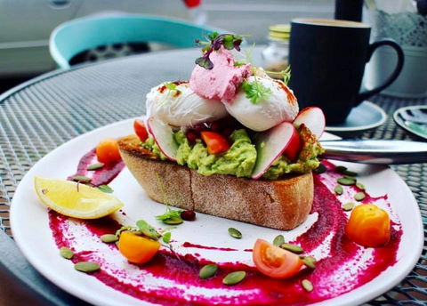 Crumb Cafe - Queensland Tourism 0