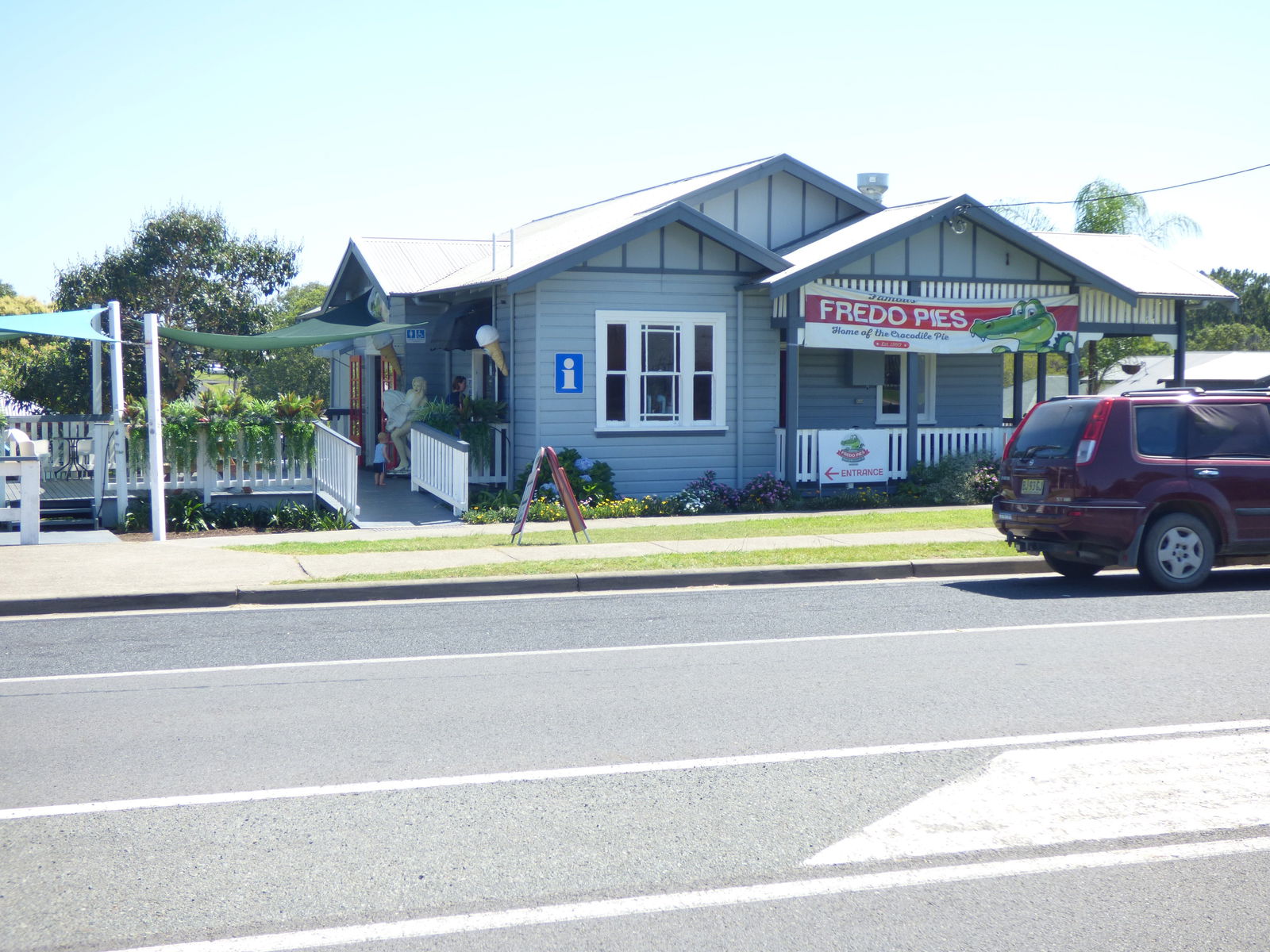 Frederickton NSW Queensland Tourism