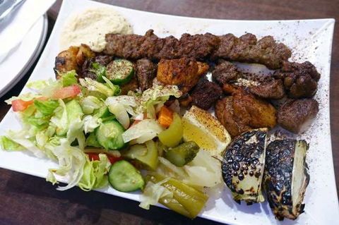 Al Dhiaffah Al Iraqi - QLD Tourism 0
