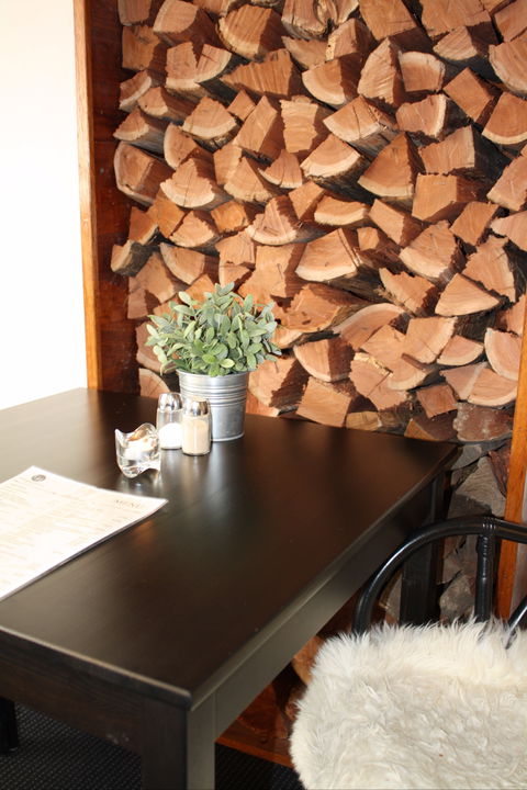 Criterion Bistro Crookwell - Queensland Tourism 1