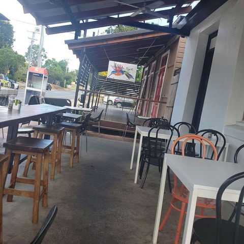 Famished On Frasers - QLD Tourism 0