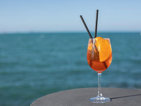The Rocks - Restaurant, Bar, Pool Club - Queensland Tourism 2