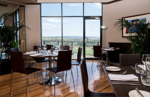 Baudins Restaurant At McCracken Country Club - QLD Tourism 1