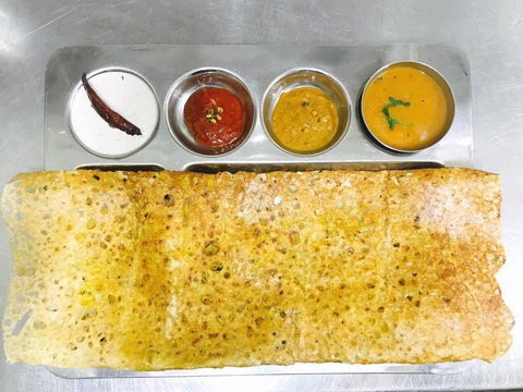 Chutneys - Queensland Tourism 0