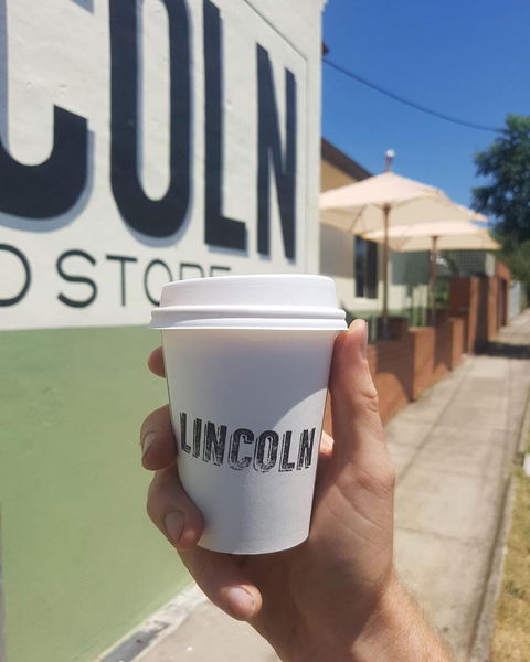 Lincoln Food Store - Queensland Tourism 0