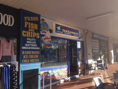 Village Seafood - Queensland Tourism 0