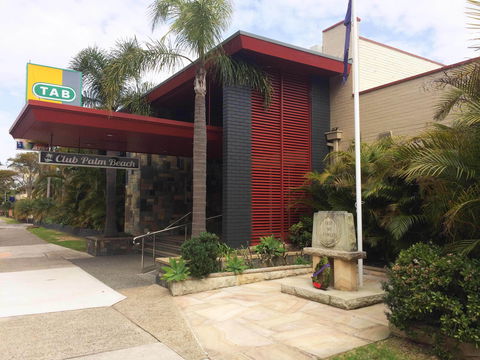 Club Palm Beach - Queensland Tourism 0