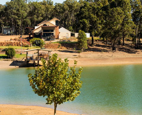 Drakesbrook Wines - Queensland Tourism 0