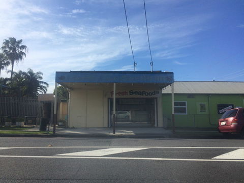 Pacific Fish Bar - QLD Tourism 0