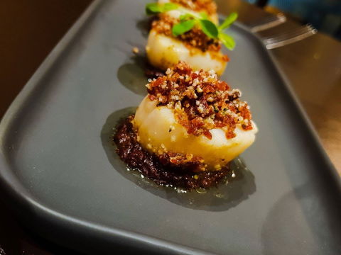 Waves Restaurant - Queensland Tourism 0