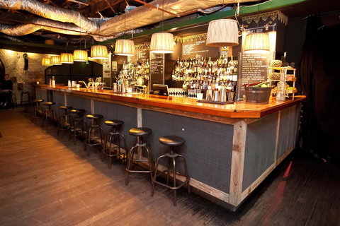 Middlebar - Queensland Tourism 0