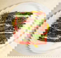 The Dolphin Hotel - Queensland Tourism